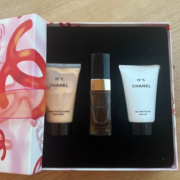 Luxury Chanel #5 Designer Box Gift Set - Picture 2 of 7